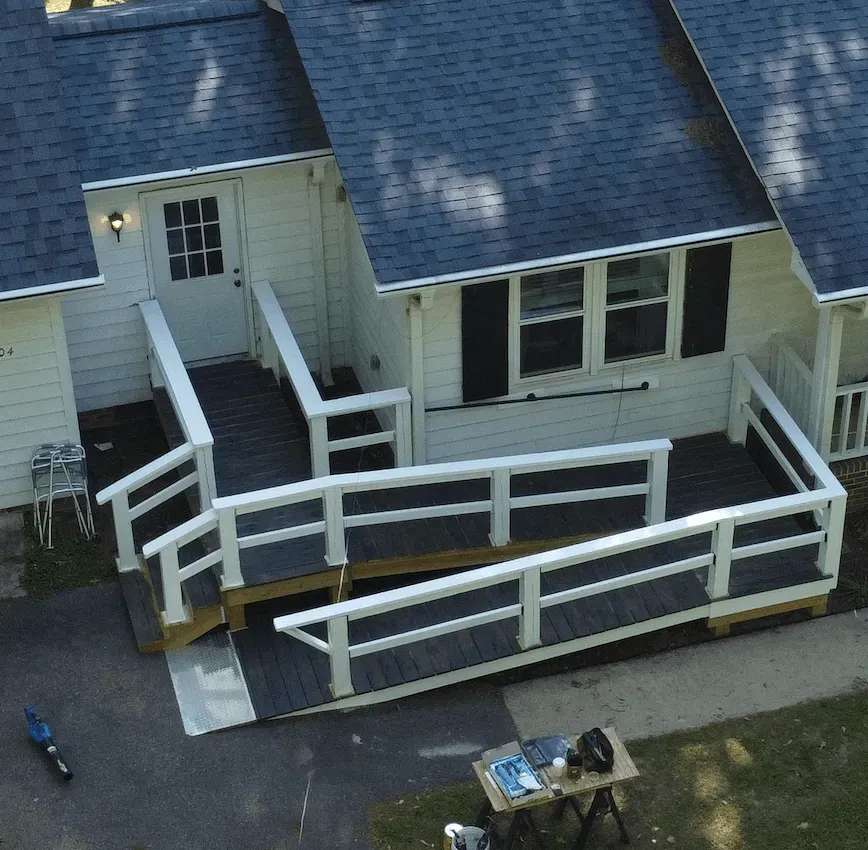 Overhead view of a deck with a ramp and turning landing